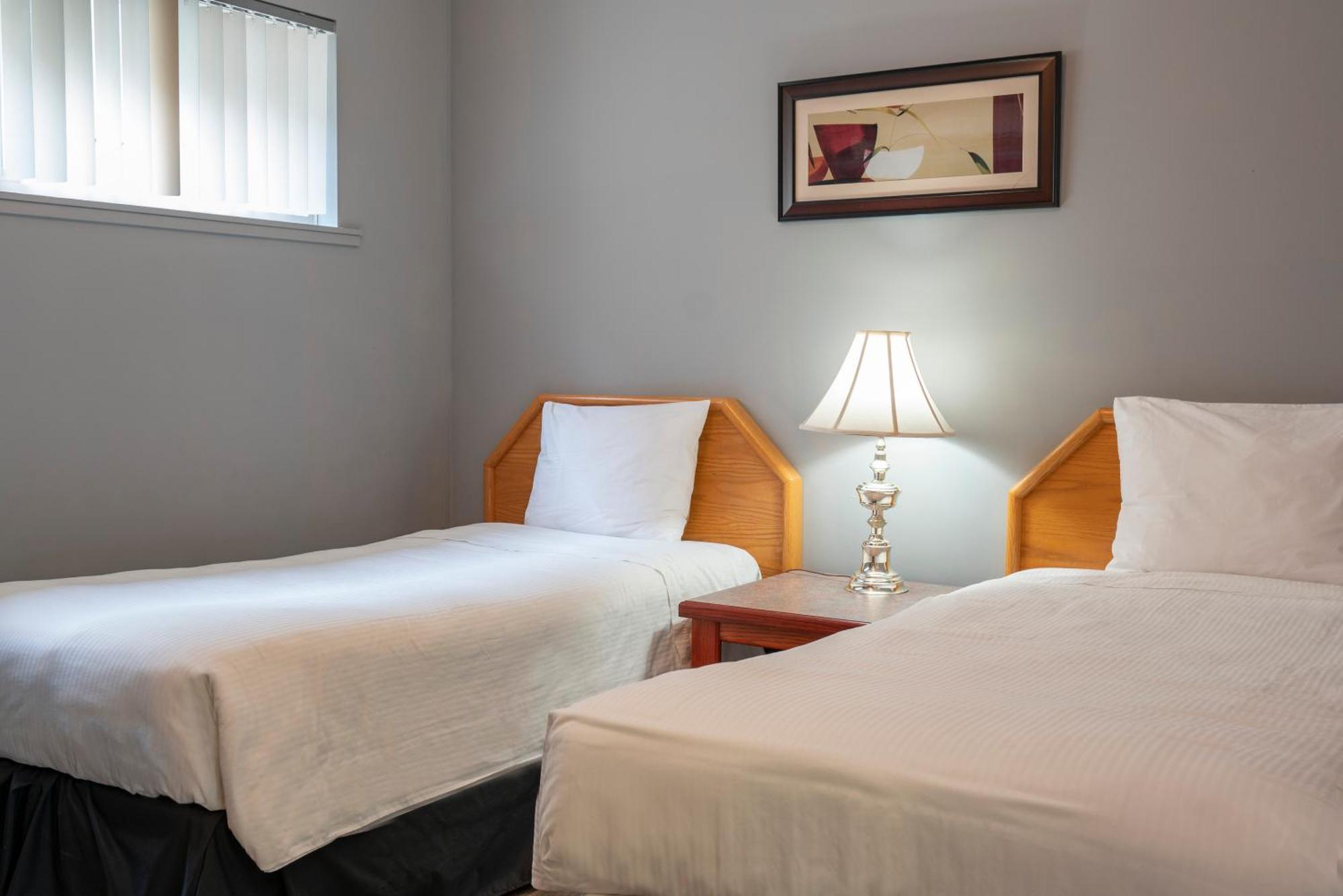 Tiki Shores Inn & Suites Pentiction Zewnętrze zdjęcie