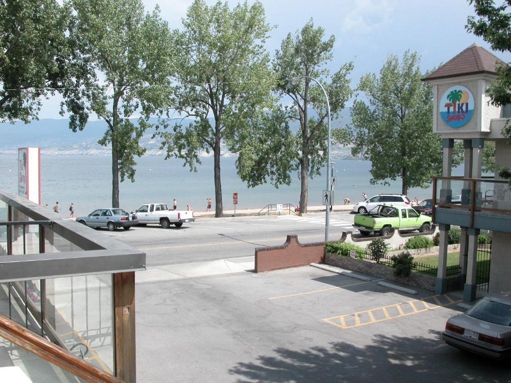 Tiki Shores Inn & Suites Pentiction Zewnętrze zdjęcie