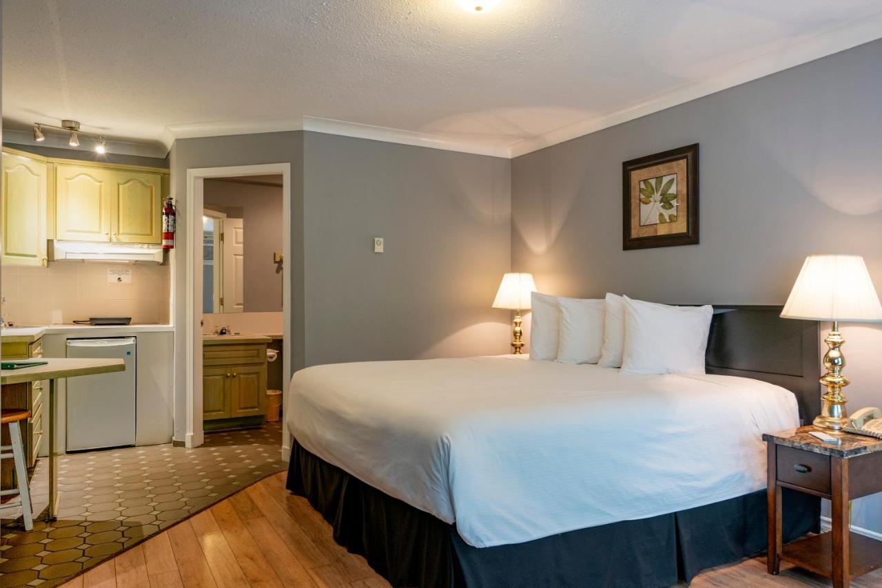 Tiki Shores Inn & Suites Pentiction Zewnętrze zdjęcie